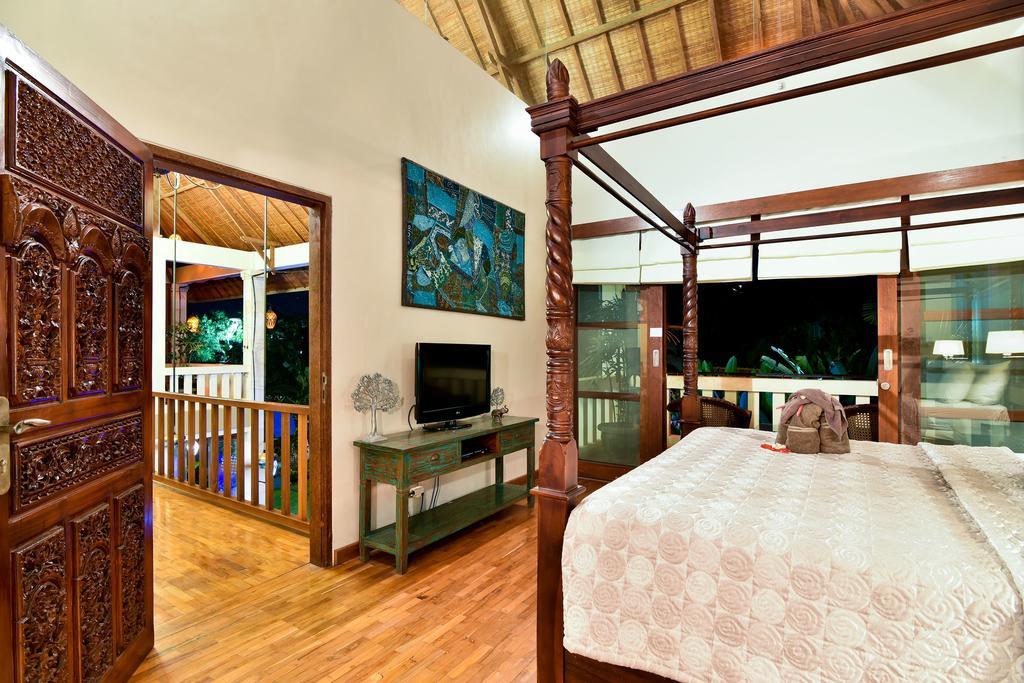 Villa Mystique *